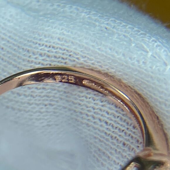 ✨ ✨RoseGold Tone Halo Round Simulated✨S925✨✨ - Picture 4 of 5